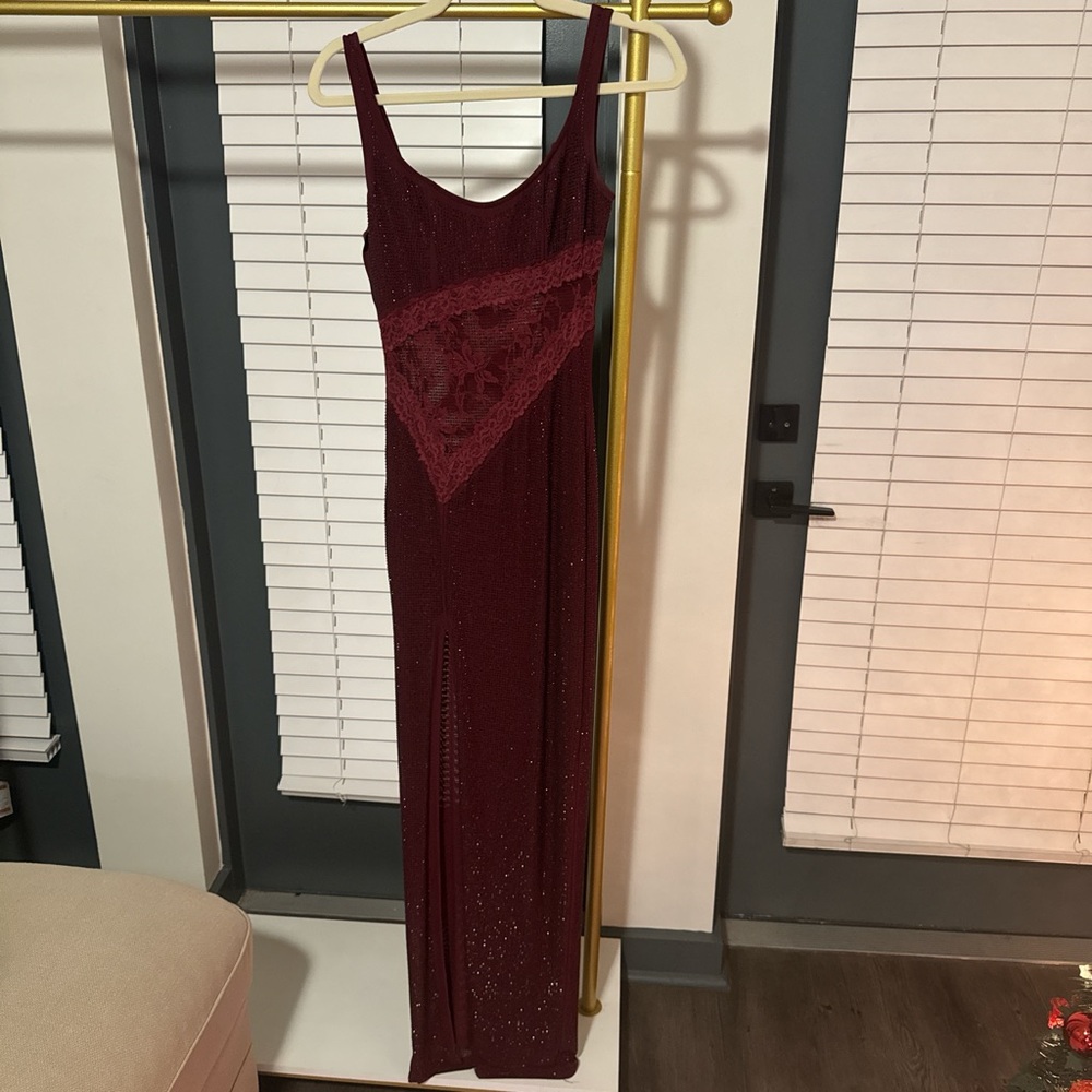 PrettyLittleThing Burgundy Backless Dress